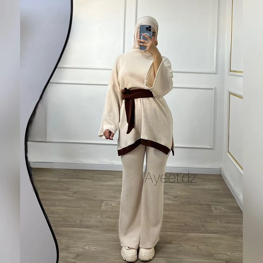 Ensemble AYA — Beige