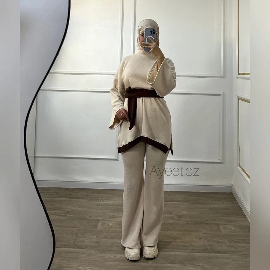 Ensemble AYA — Beige